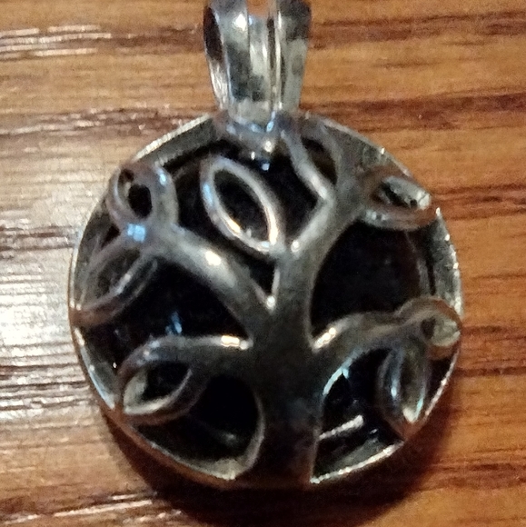 Sterling and onyx tree of life necklace - Picture 10 of 16